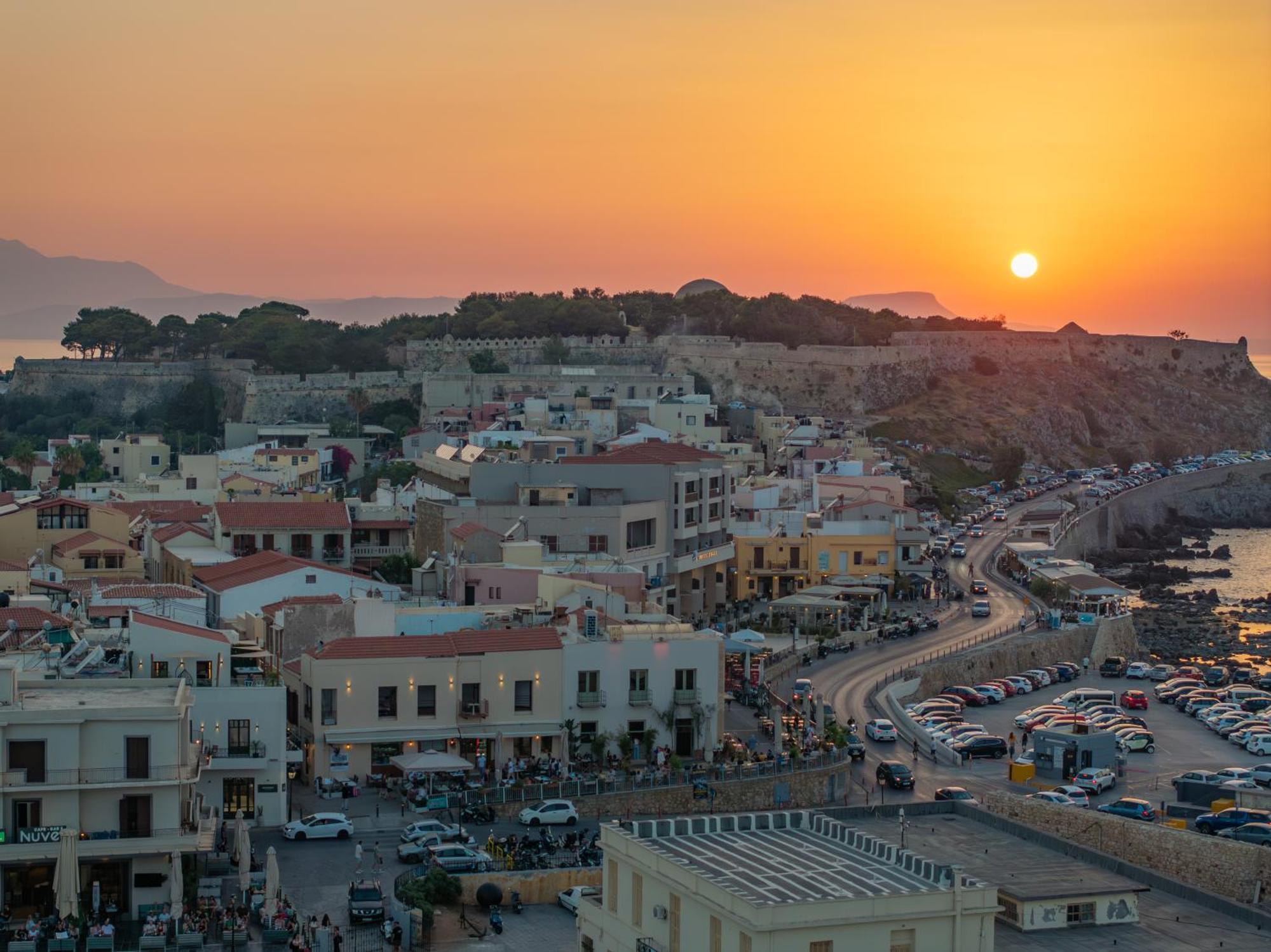 Rettimo Suites, Experience Luxury In The Heart Of Rethymno Eksteriør billede